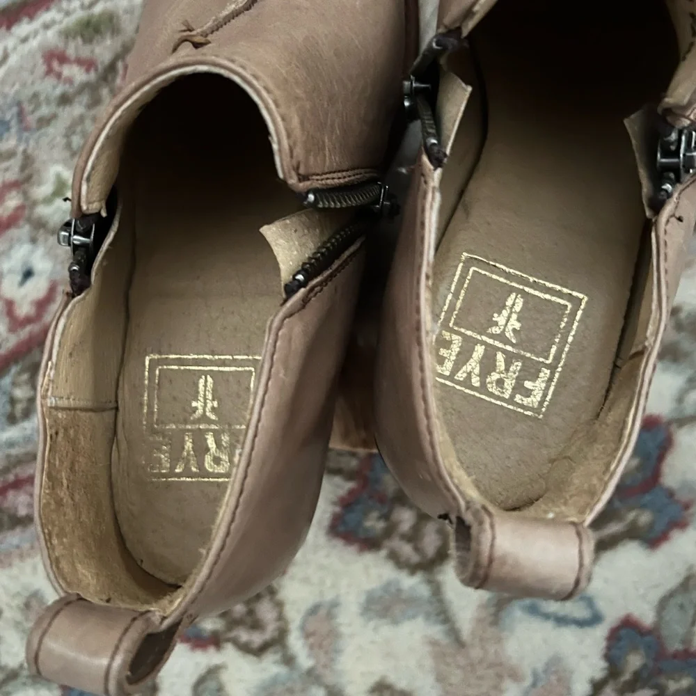 Frye Moto Shoe Booties. Size 6M Fawn color. Light Tan. Very Clean. Nice zippers - Picture 5 of 7